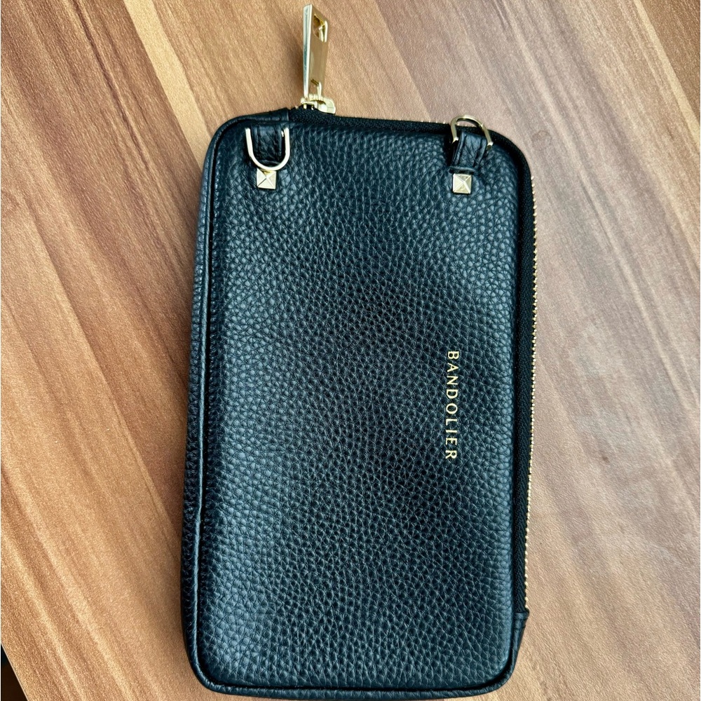 Bandolier expanded pouch